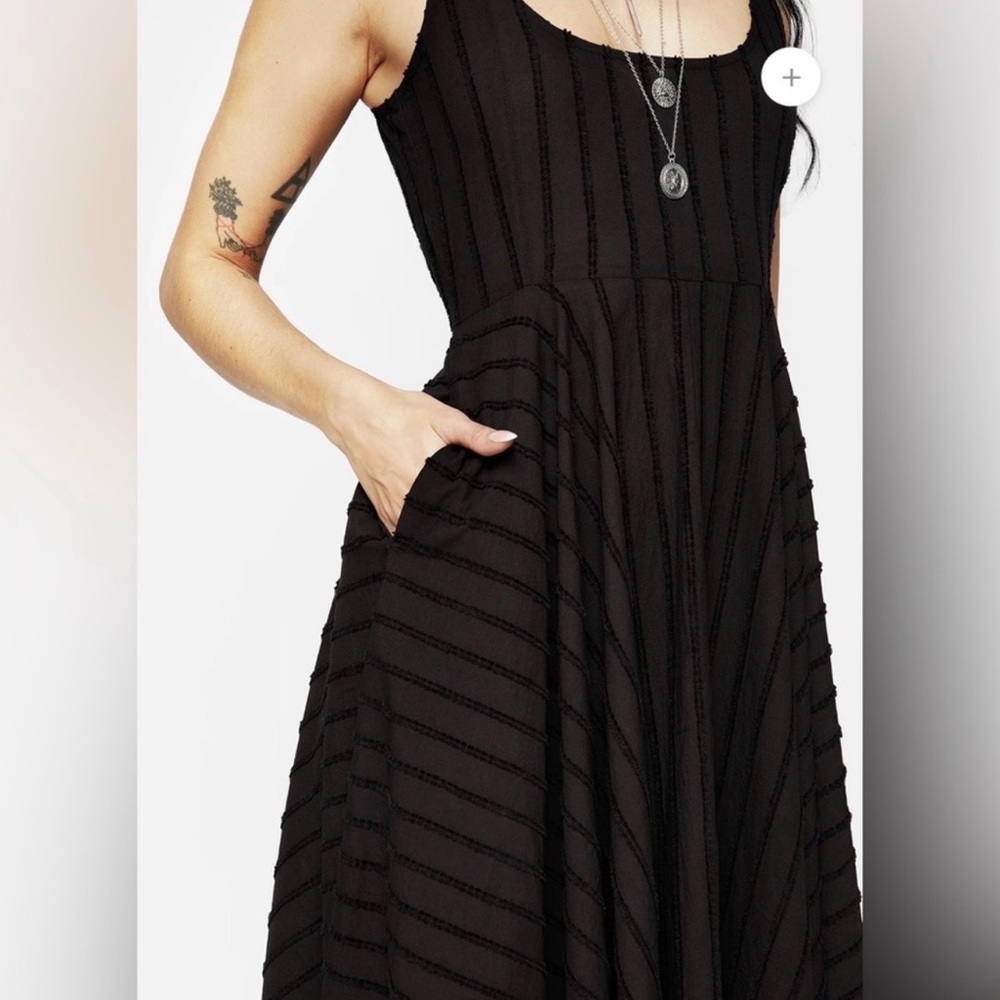 NWT Disturbia Blythe Handkerchief Hem Midaxi Dress - Picture 4 of 7